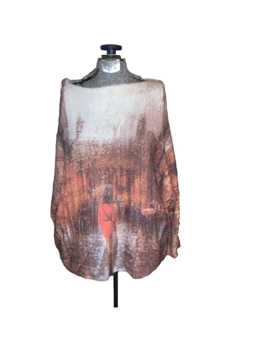 Large sweater with a Woman with umbrella city scene Pullover Brown cream